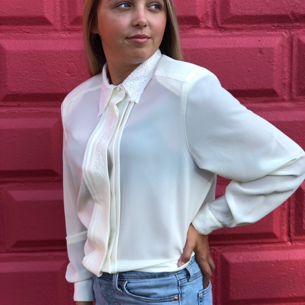 Vintage long sleeve Lace Blouse